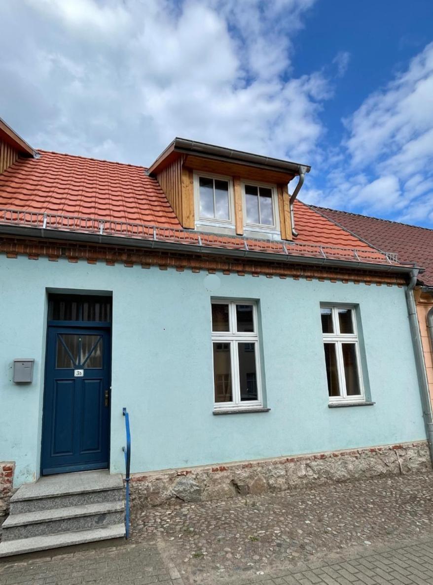 Fewo-Schlossstrasse - Zum Blauen Haus Penkun Exterior foto